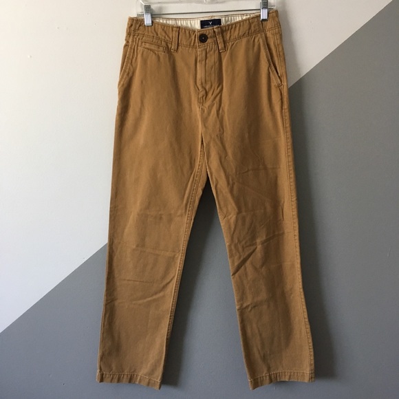 american eagle relaxed straight khakis
